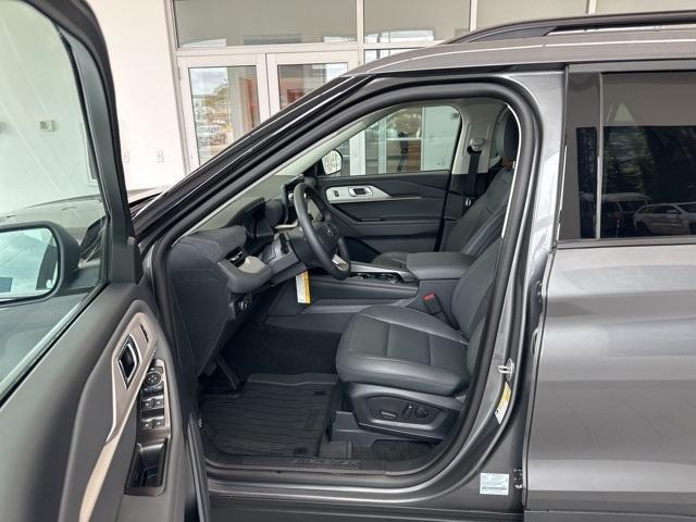 new 2025 Ford Explorer car, priced at $46,191