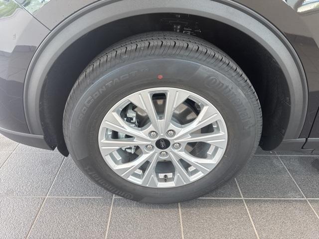 new 2025 Ford Escape car, priced at $32,980