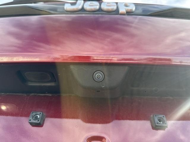 used 2024 Jeep Grand Cherokee car, priced at $36,595