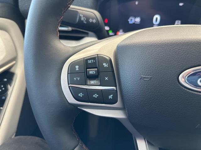 new 2025 Ford Explorer car, priced at $45,900