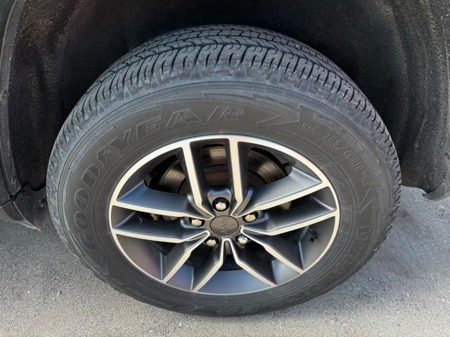 used 2021 Jeep Grand Cherokee car, priced at $26,195