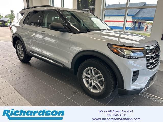 new 2025 Ford Explorer car, priced at $40,721