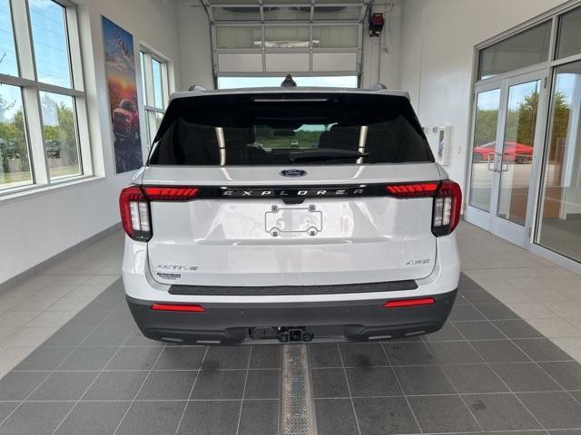 new 2025 Ford Explorer car, priced at $40,721