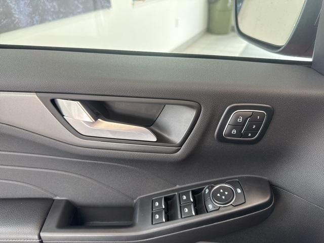 new 2025 Ford Escape car, priced at $35,525
