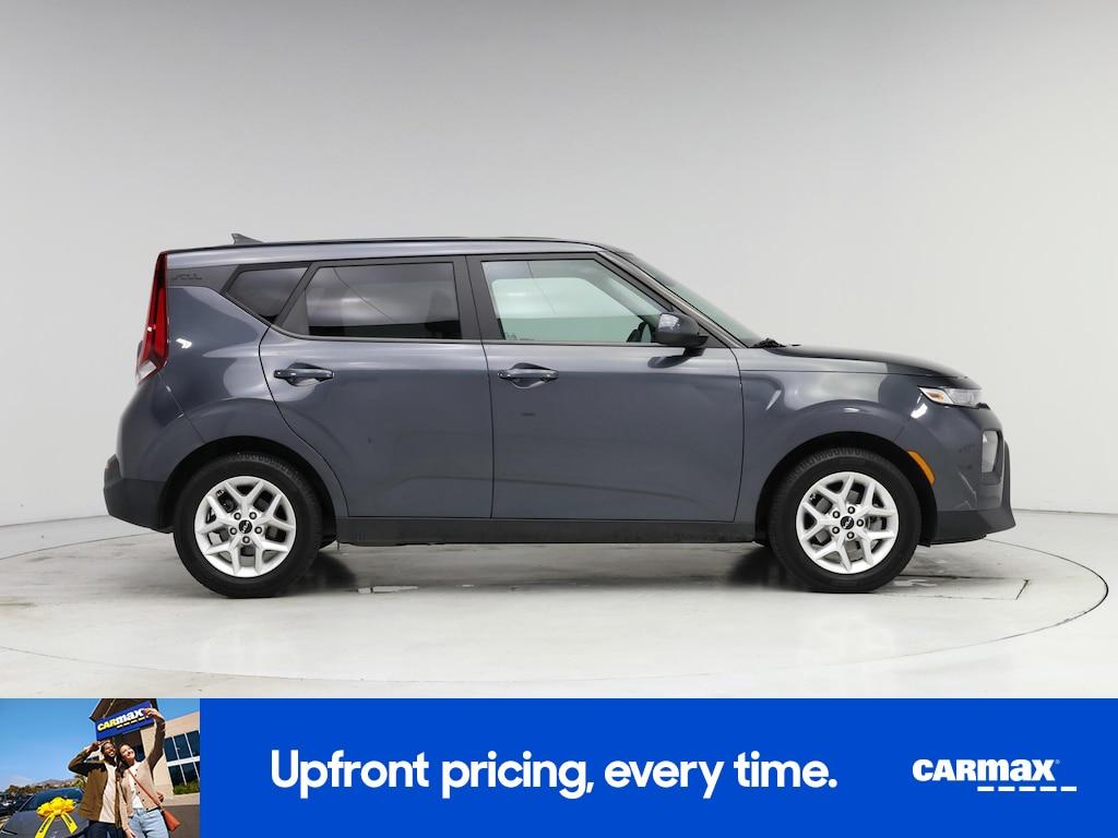 used 2022 Kia Soul car, priced at $14,998