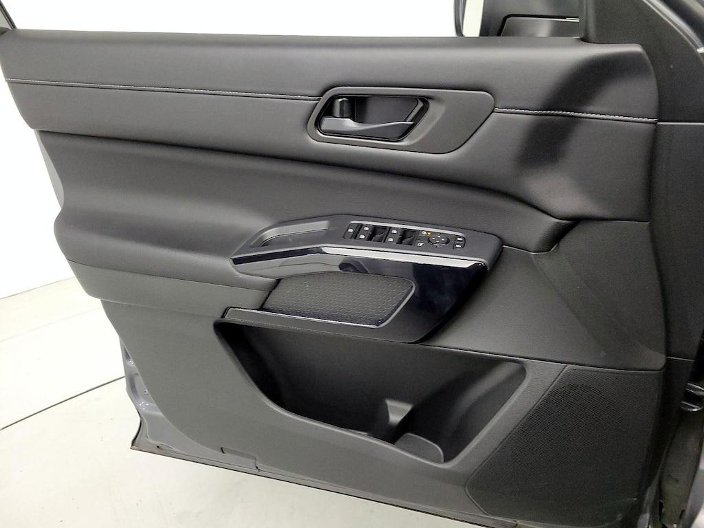 used 2025 Nissan Pathfinder car, priced at $34,998