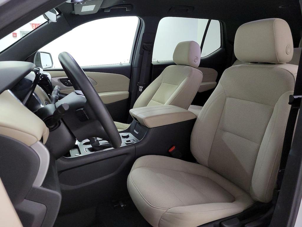 used 2023 Chevrolet Traverse car, priced at $28,998