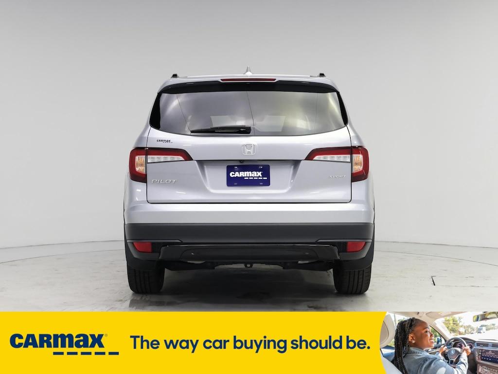 used 2022 Honda Pilot car, priced at $26,998