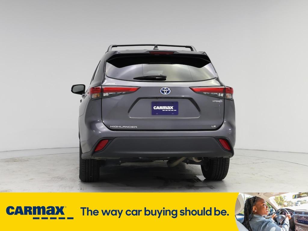 used 2022 Toyota Highlander Hybrid car, priced at $33,998