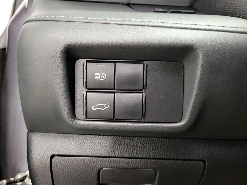 used 2022 Toyota Highlander Hybrid car, priced at $33,998