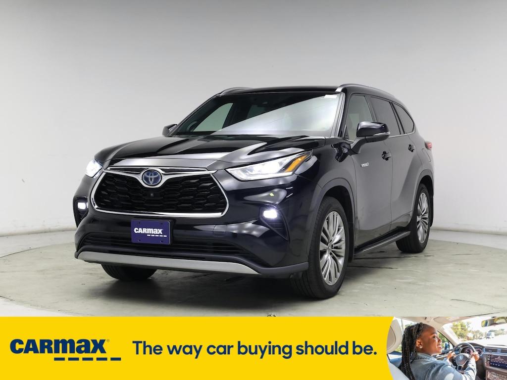 used 2020 Toyota Highlander Hybrid car, priced at $39,998