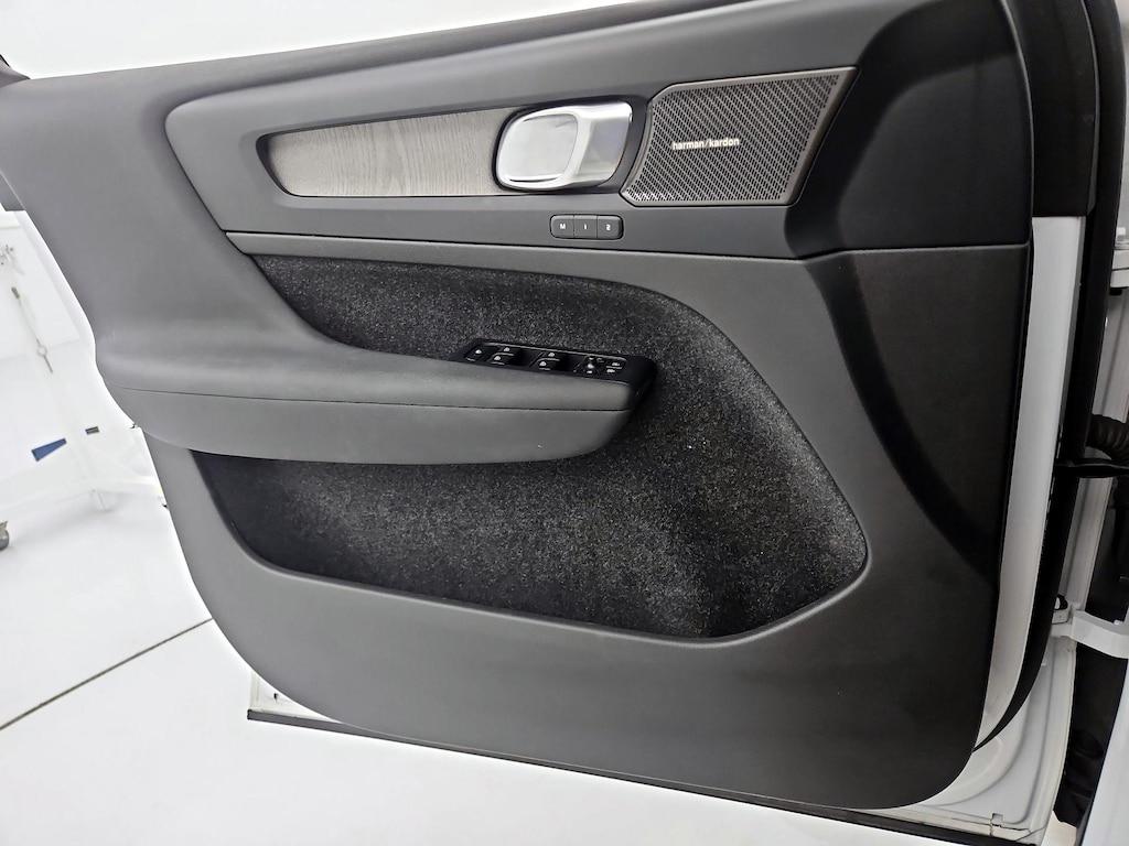 used 2023 Volvo XC40 car, priced at $28,998