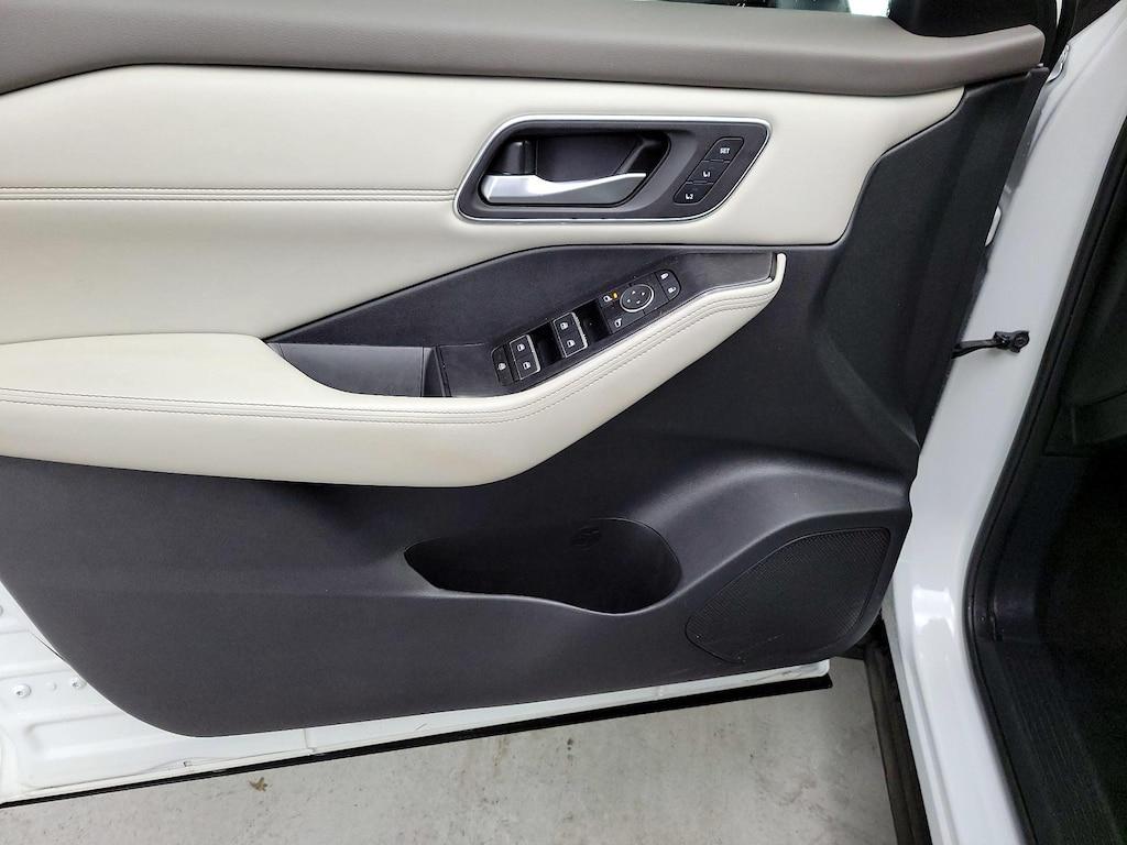 used 2021 Nissan Rogue car, priced at $22,998