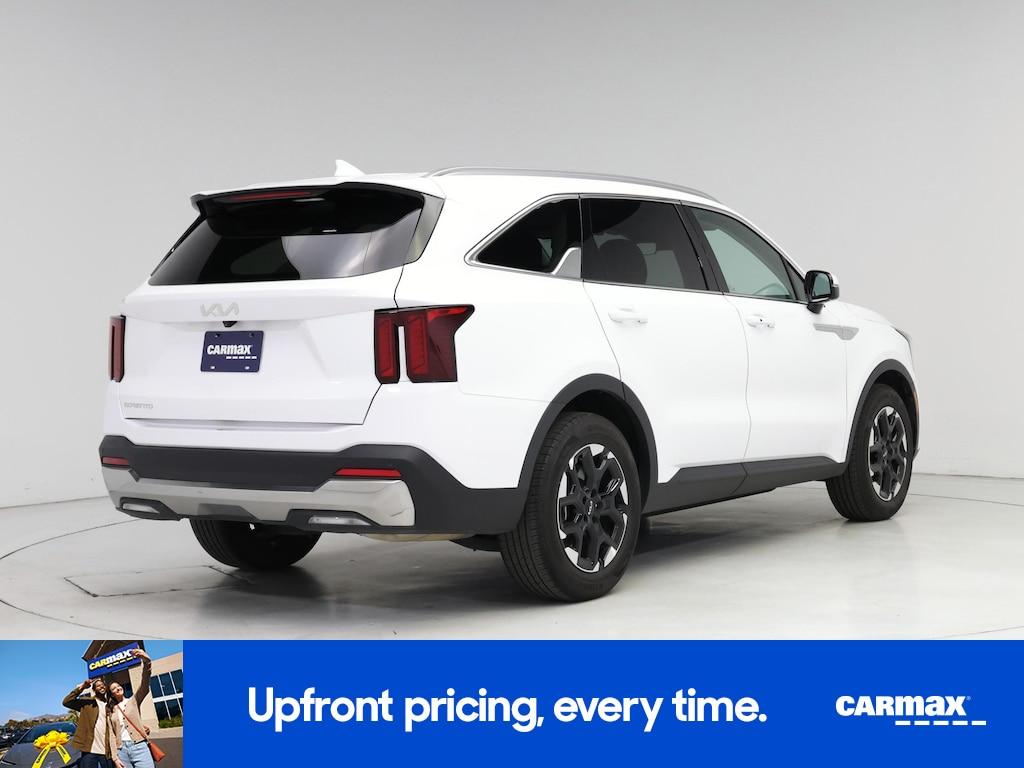 used 2024 Kia Sorento car, priced at $26,998