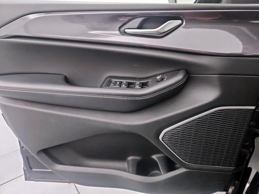 used 2021 Jeep Grand Cherokee L car, priced at $26,998