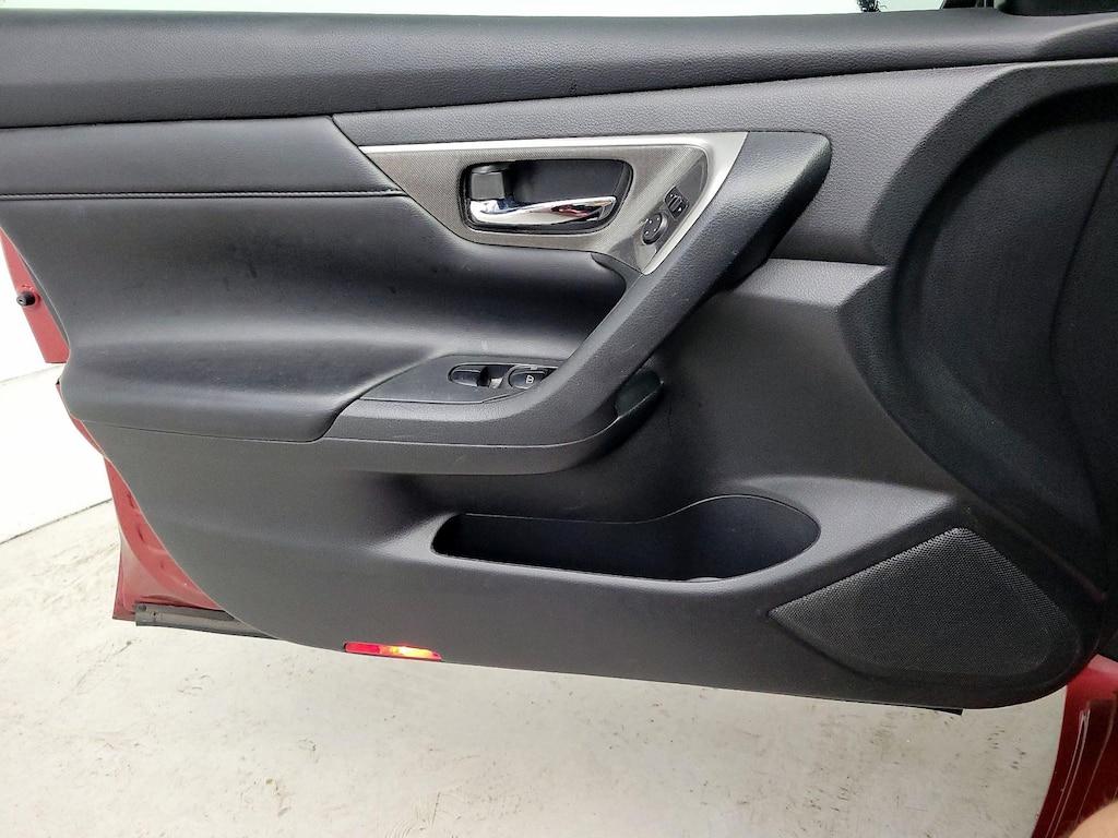 used 2014 Nissan Altima car, priced at $15,998