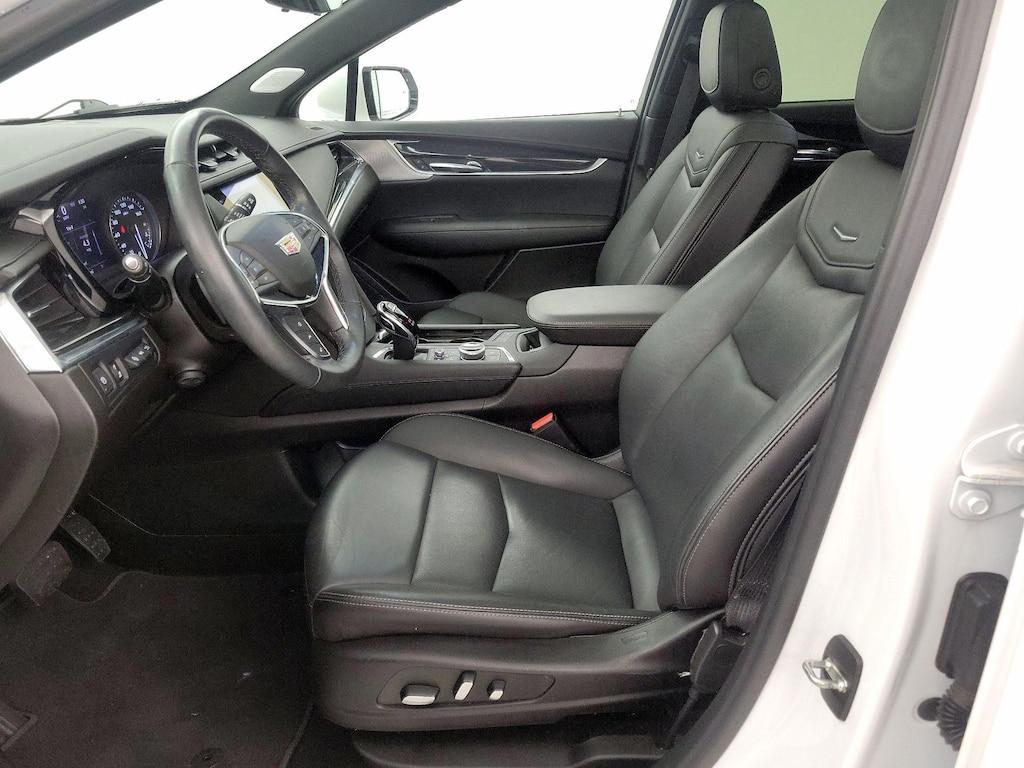 used 2022 Cadillac XT5 car, priced at $34,998