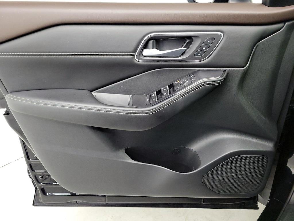 used 2021 Nissan Rogue car, priced at $24,998