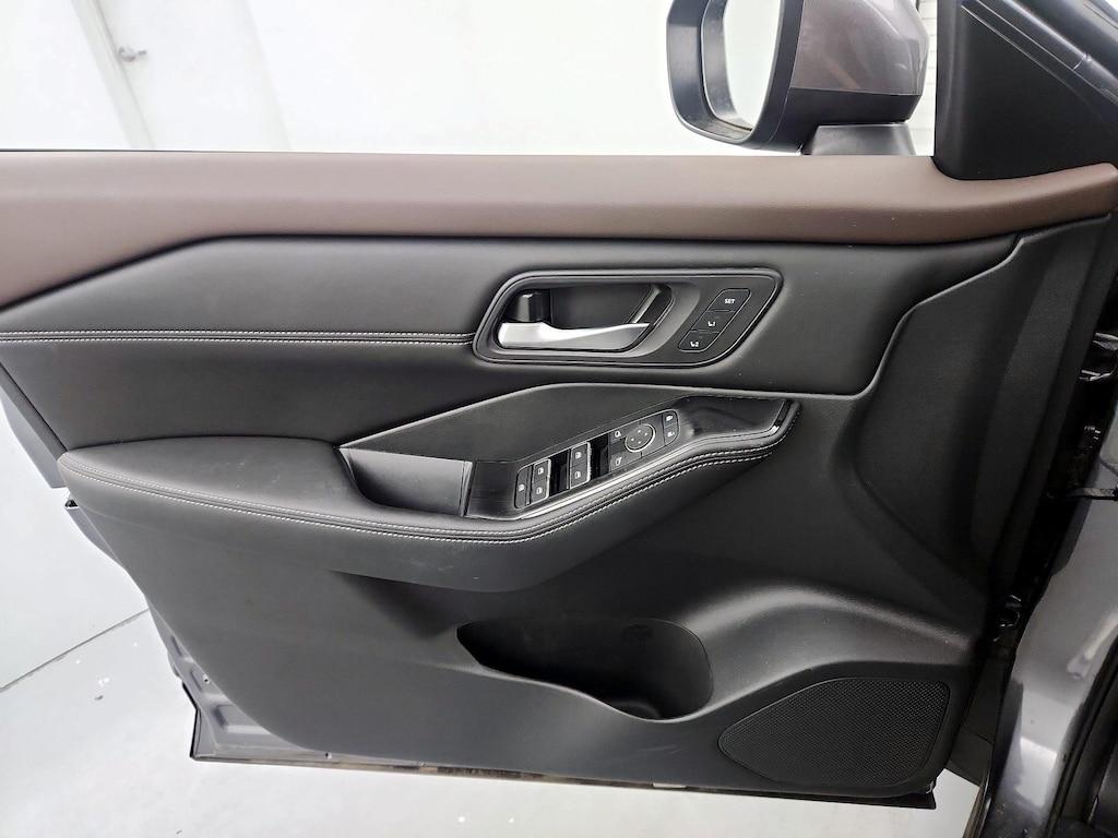 used 2023 Nissan Rogue car, priced at $27,998