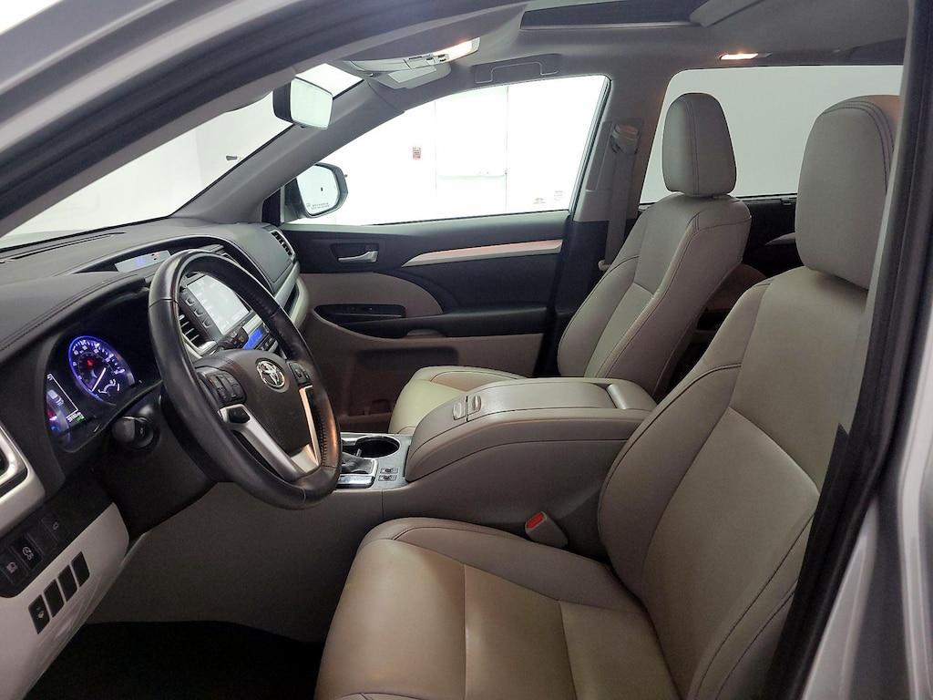 used 2019 Toyota Highlander car, priced at $28,998