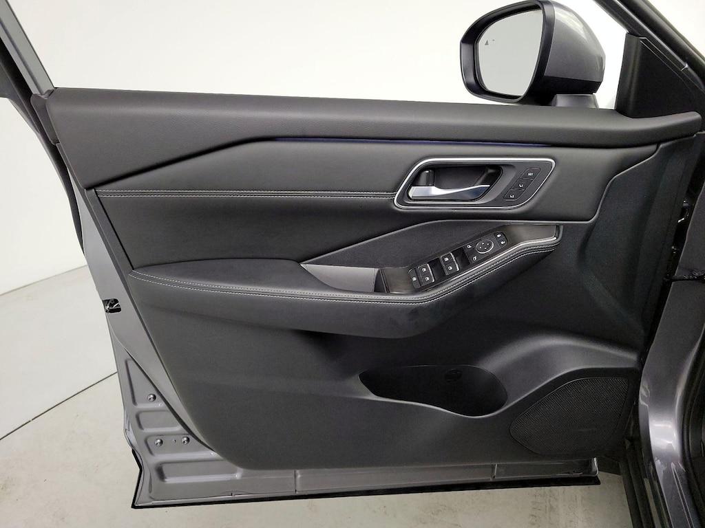 used 2025 Nissan Rogue car, priced at $34,998