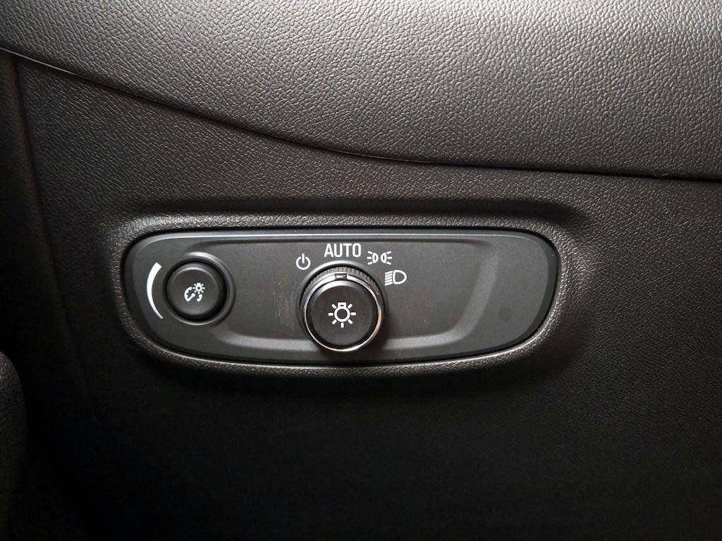 used 2023 Chevrolet Equinox car, priced at $22,998