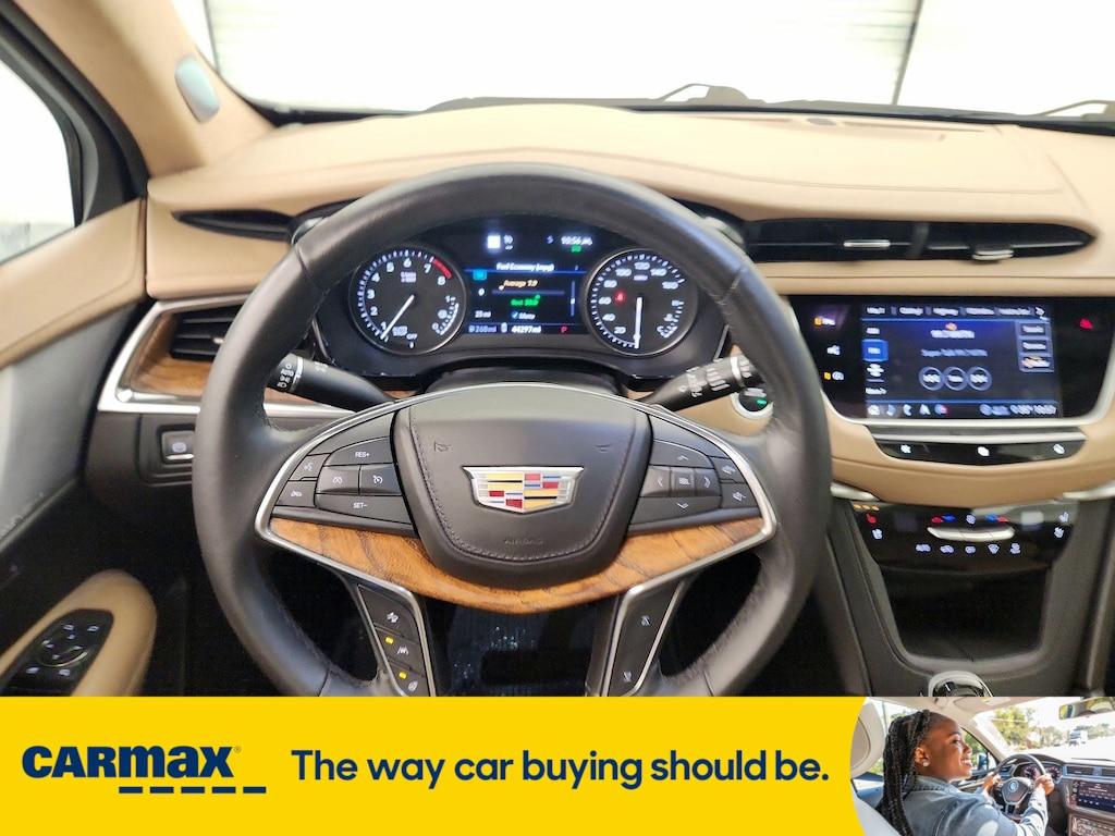 used 2020 Cadillac XT5 car, priced at $26,998