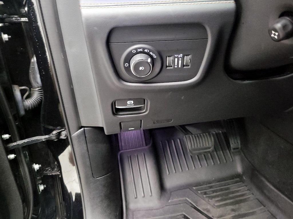 used 2022 Jeep Grand Cherokee car, priced at $42,998