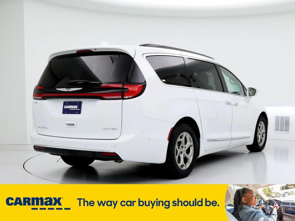 used 2022 Chrysler Pacifica car, priced at $29,998