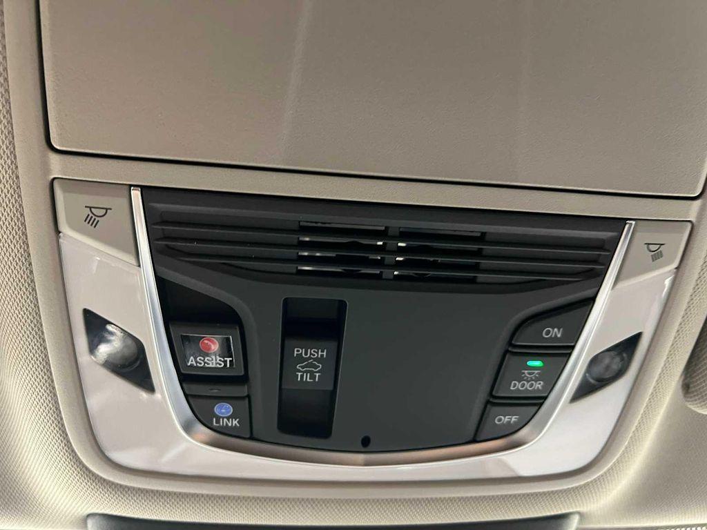 new 2025 Acura TLX car, priced at $46,595