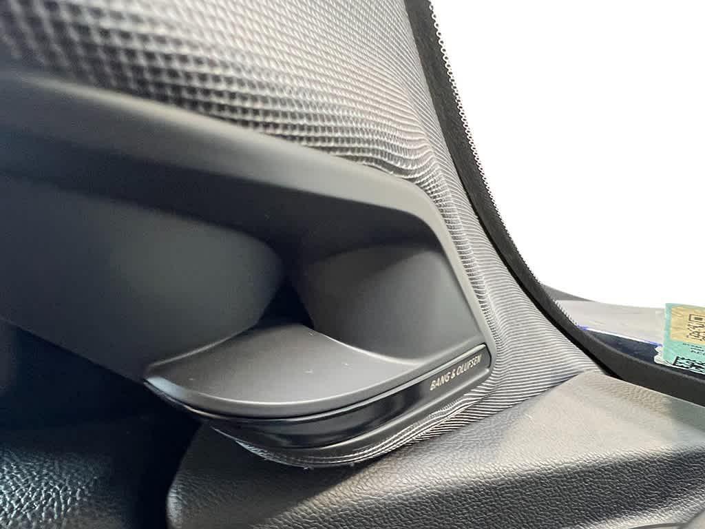 new 2025 Acura MDX car, priced at $77,200