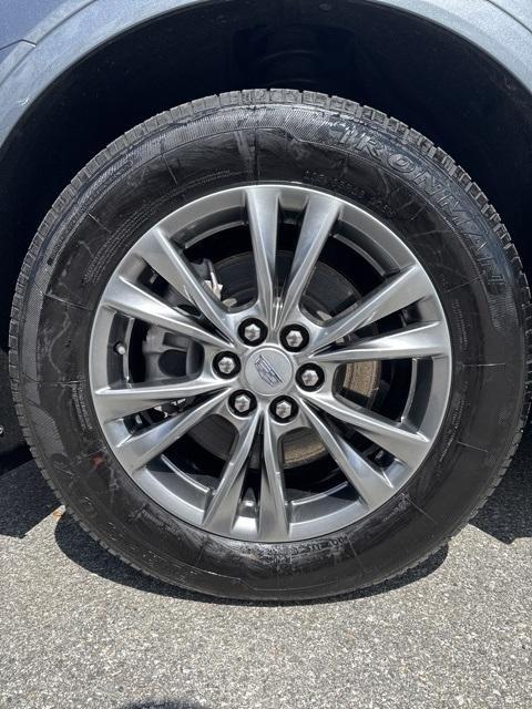 used 2022 Cadillac XT5 car, priced at $29,900