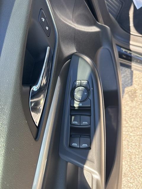 used 2023 Chevrolet Bolt EUV car, priced at $21,900