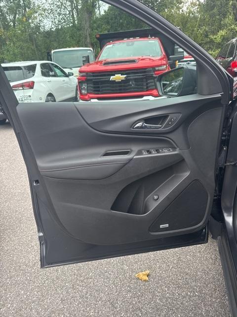 used 2022 Chevrolet Equinox car, priced at $23,990