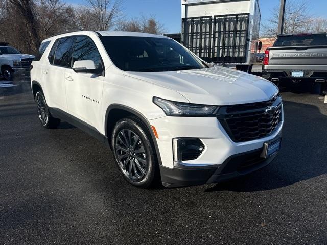 used 2022 Chevrolet Traverse car, priced at $36,995