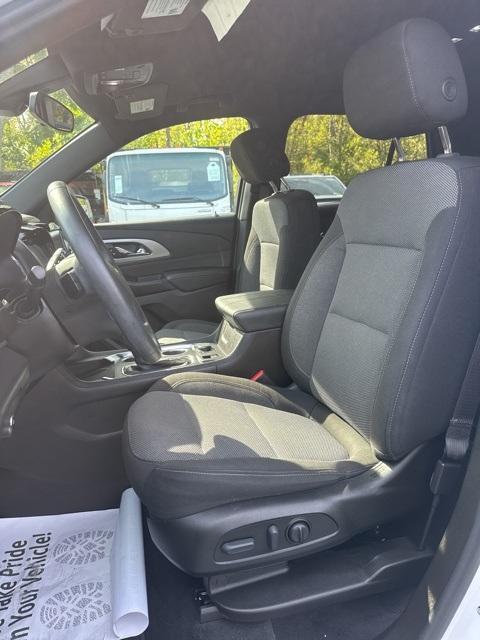 used 2023 Chevrolet Traverse car, priced at $32,970
