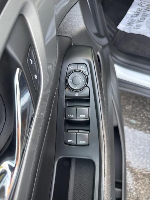 used 2023 Chevrolet Traverse car, priced at $32,970