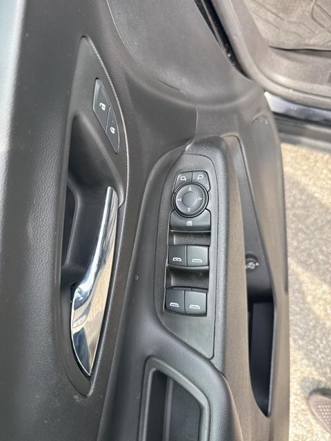 used 2022 Chevrolet Equinox car, priced at $24,900