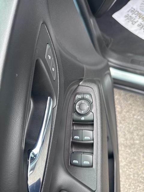 used 2022 Chevrolet Equinox car, priced at $20,482