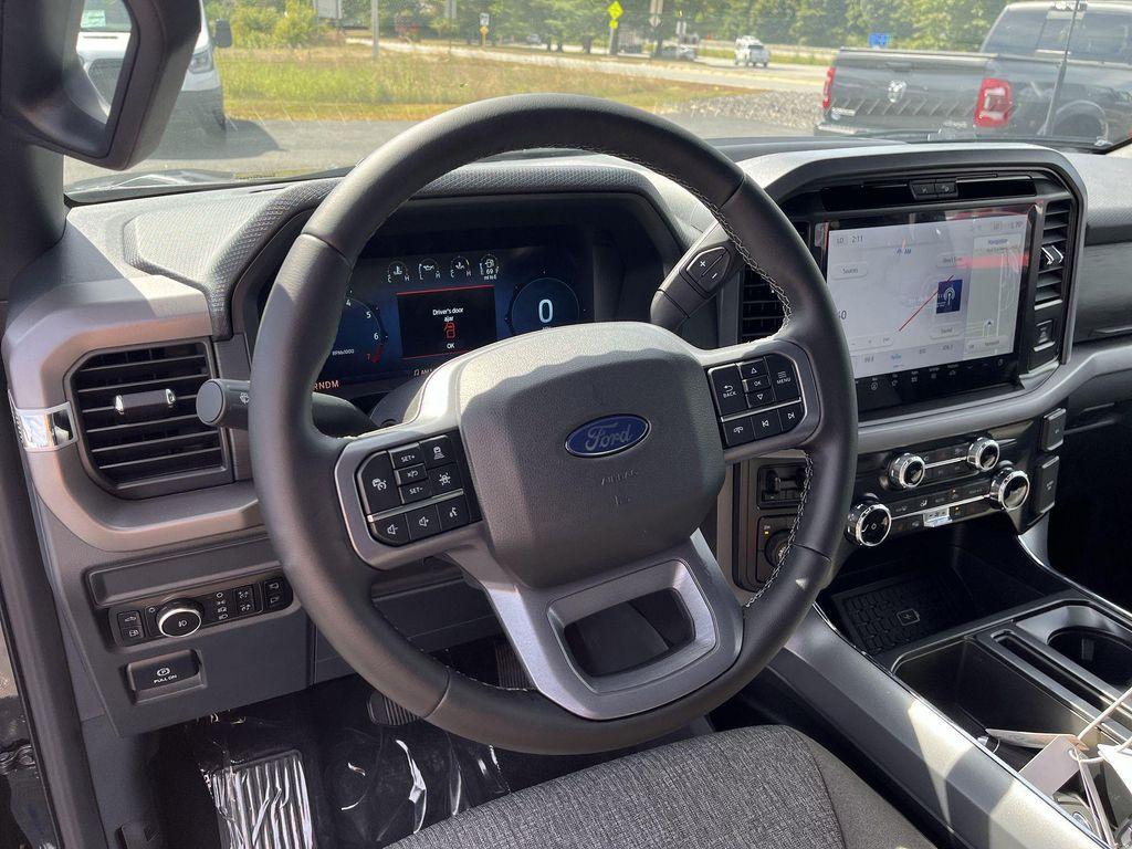 new 2025 Ford F-150 car, priced at $60,118