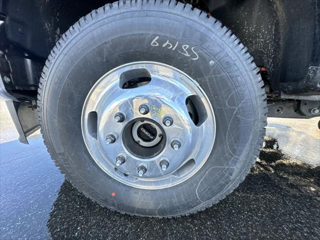 new 2025 Ford F-350 car, priced at $75,330