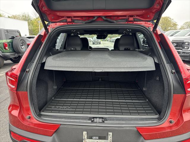 used 2022 Volvo XC40 car, priced at $29,985