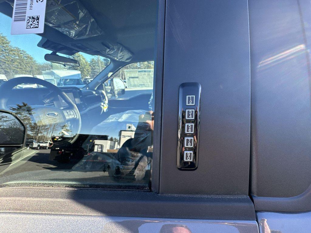 new 2024 Ford F-450 car, priced at $58,987