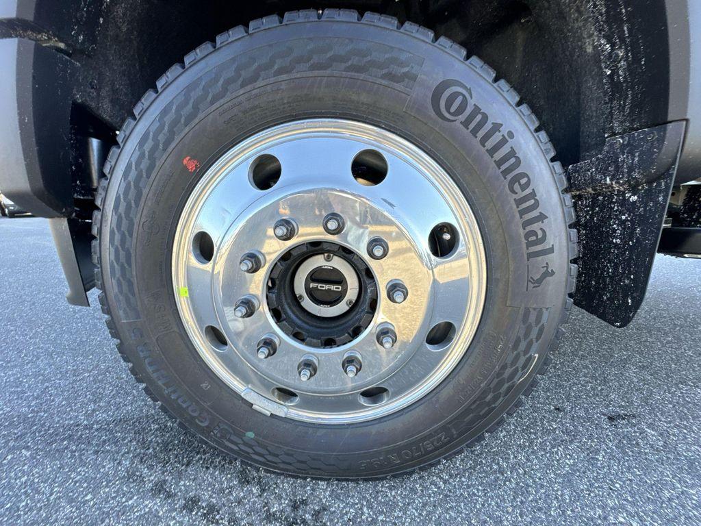 new 2024 Ford F-450 car, priced at $58,987