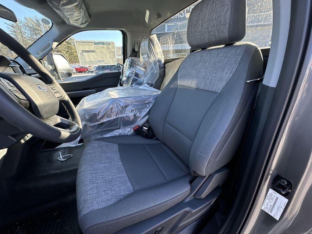new 2024 Ford F-450 car, priced at $58,987