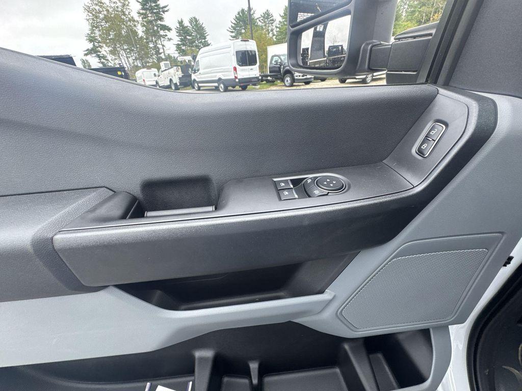 new 2025 Ford F-450 car, priced at $79,599