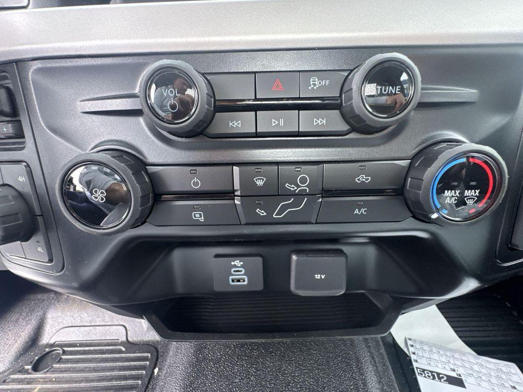 new 2025 Ford F-450 car, priced at $79,599