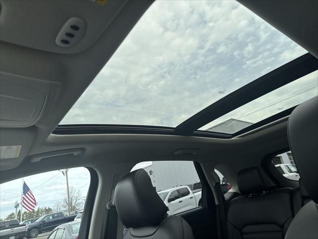 used 2021 Ford Edge car, priced at $25,985