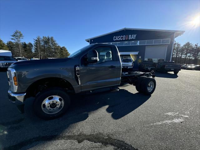 new 2025 Ford F-350 car, priced at $60,630