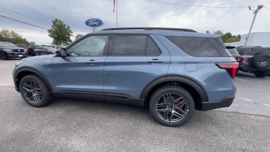 new 2025 Ford Explorer car, priced at $50,845
